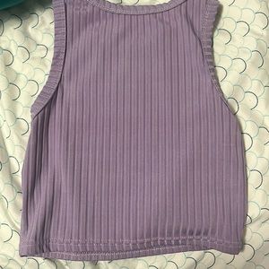 SHEIN crop top no rips